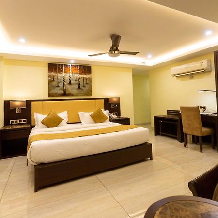 Hotel Godwin - Colaba Mumbai  Buitenkant foto