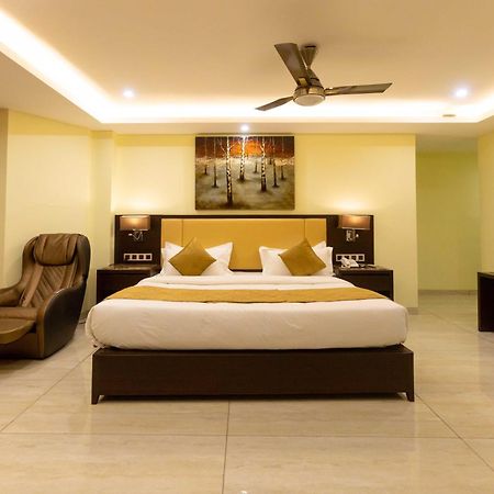 Hotel Godwin - Colaba Mumbai  Buitenkant foto
