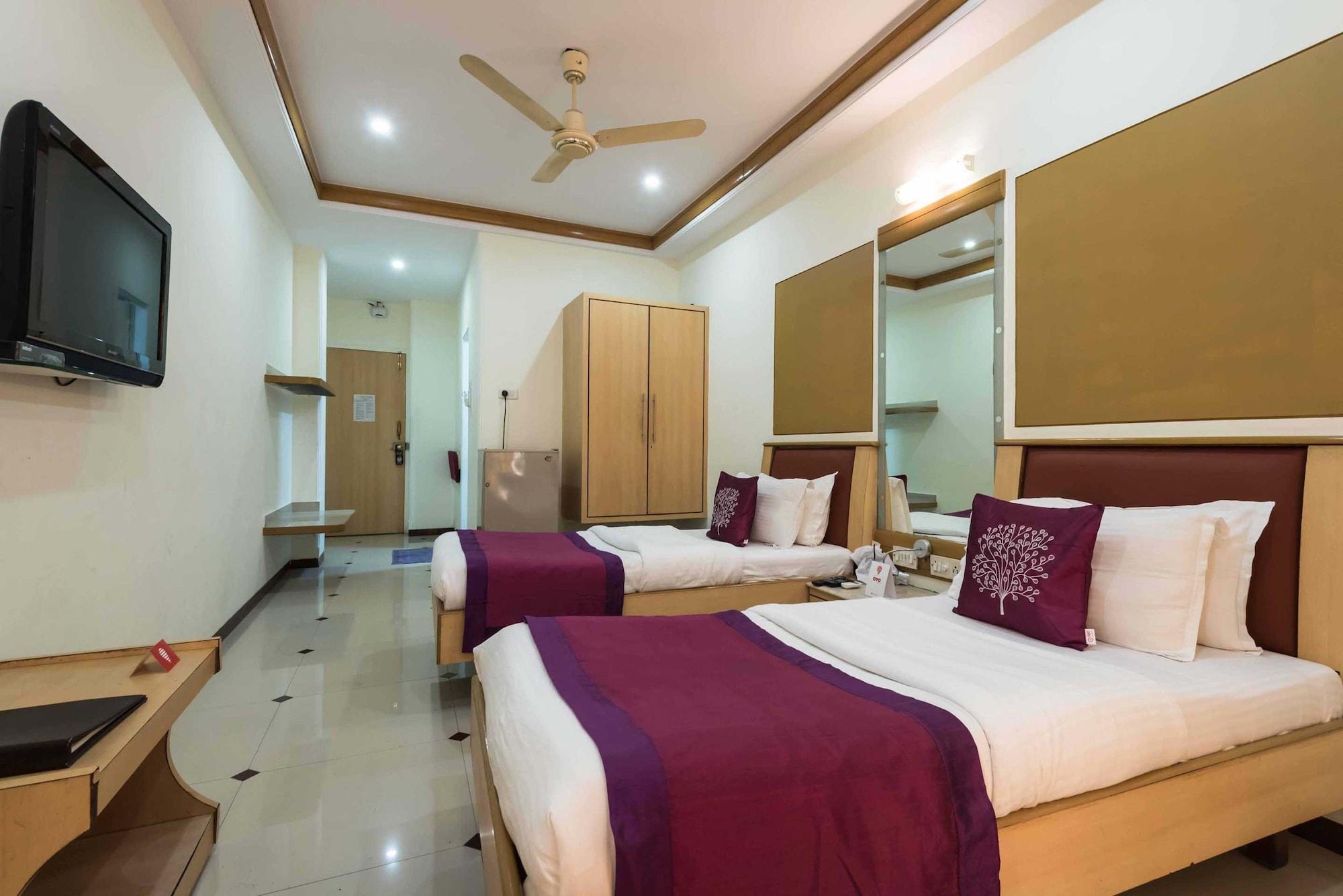 Hotel Godwin - Colaba Mumbai  Buitenkant foto
