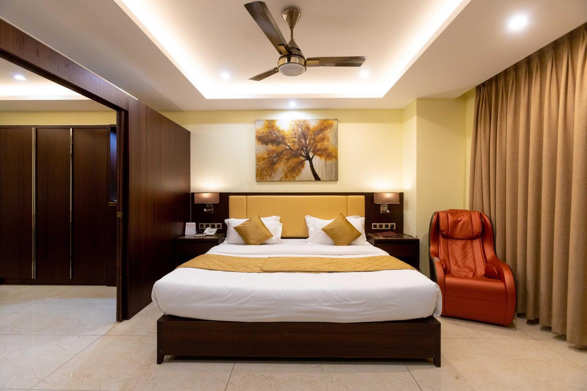 Hotel Godwin - Colaba Mumbai  Buitenkant foto
