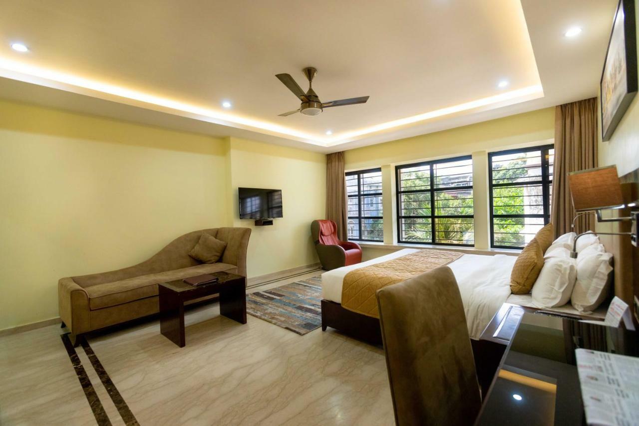 Hotel Godwin - Colaba Mumbai  Buitenkant foto