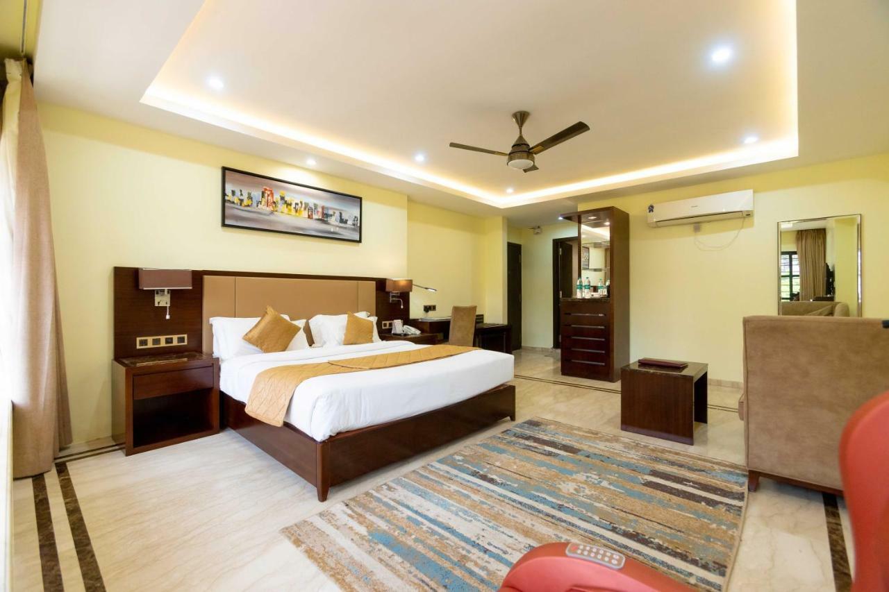 Hotel Godwin - Colaba Mumbai  Buitenkant foto