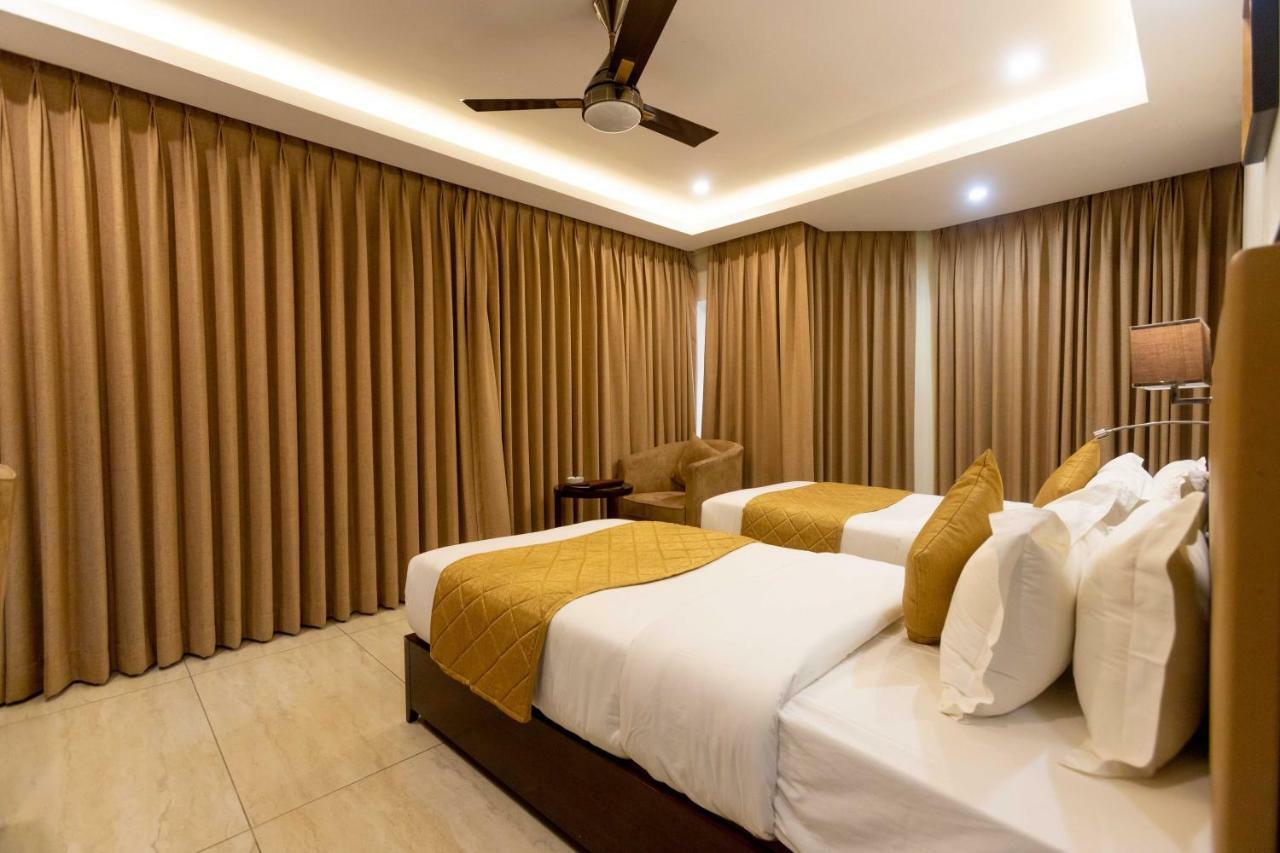 Hotel Godwin - Colaba Mumbai  Buitenkant foto